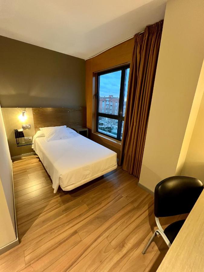 Hotel Duero ラグーナ・デ・ドゥエロ エクステリア 写真