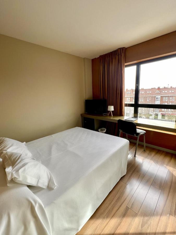 Hotel Duero ラグーナ・デ・ドゥエロ エクステリア 写真